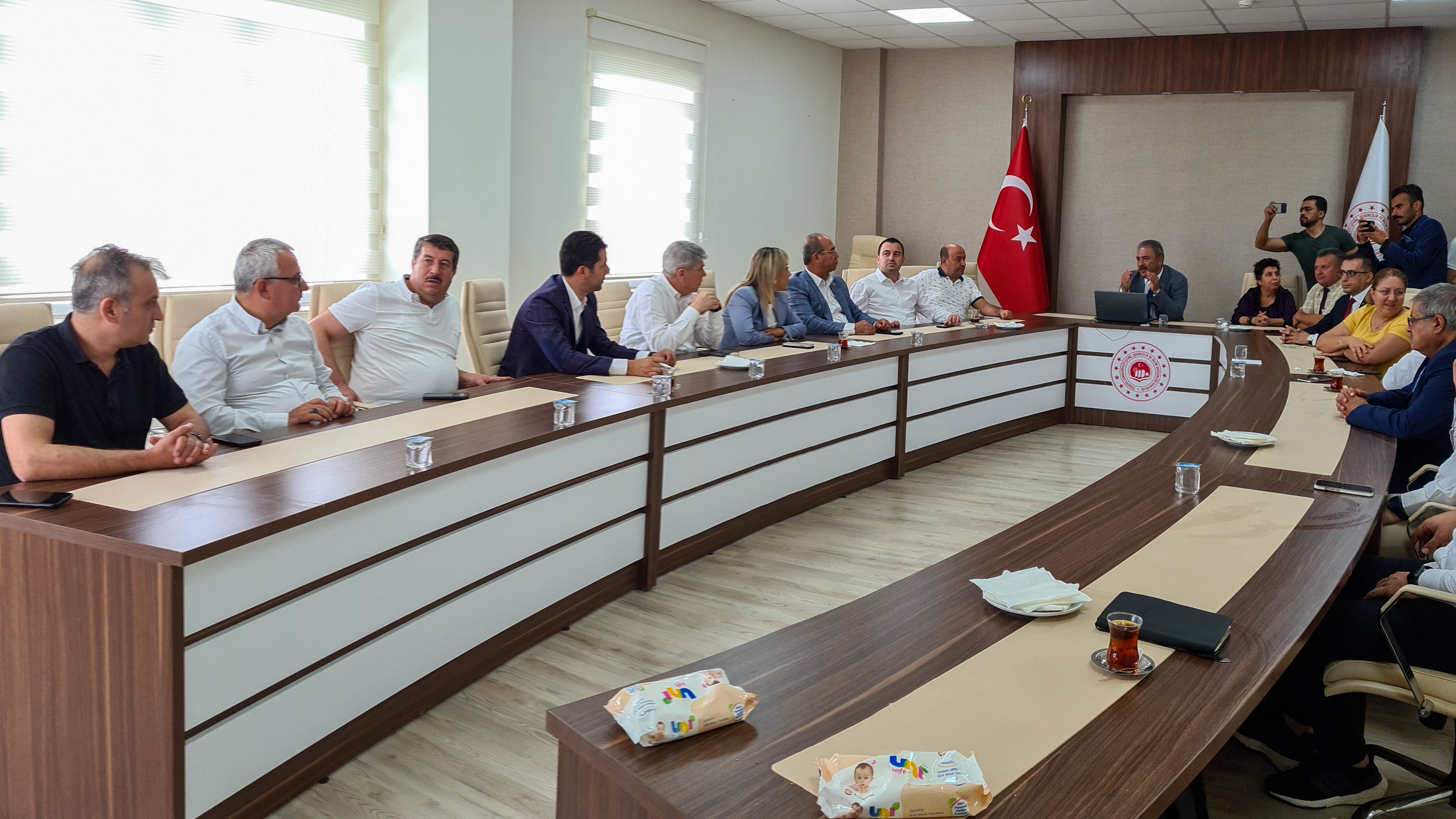 Ak Parti Çevre, Şehir ve Kültür Başkan yardımcısı Antalya milletvekili Sn. Dr. Tuba. Vural ÇOKAL ve beraberinde bulunan heyet Müdürlüğümüzü ziyaret etti.