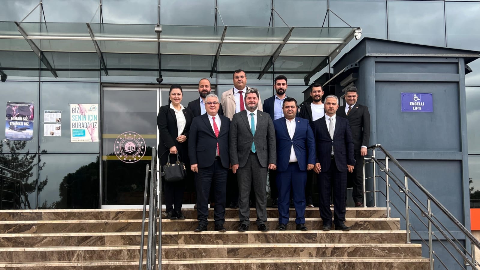 Ak Parti Merkez İlçe Başkanı Sayın Alparslan KARACA , İl Müdürümüzü Ziyaret Etti.