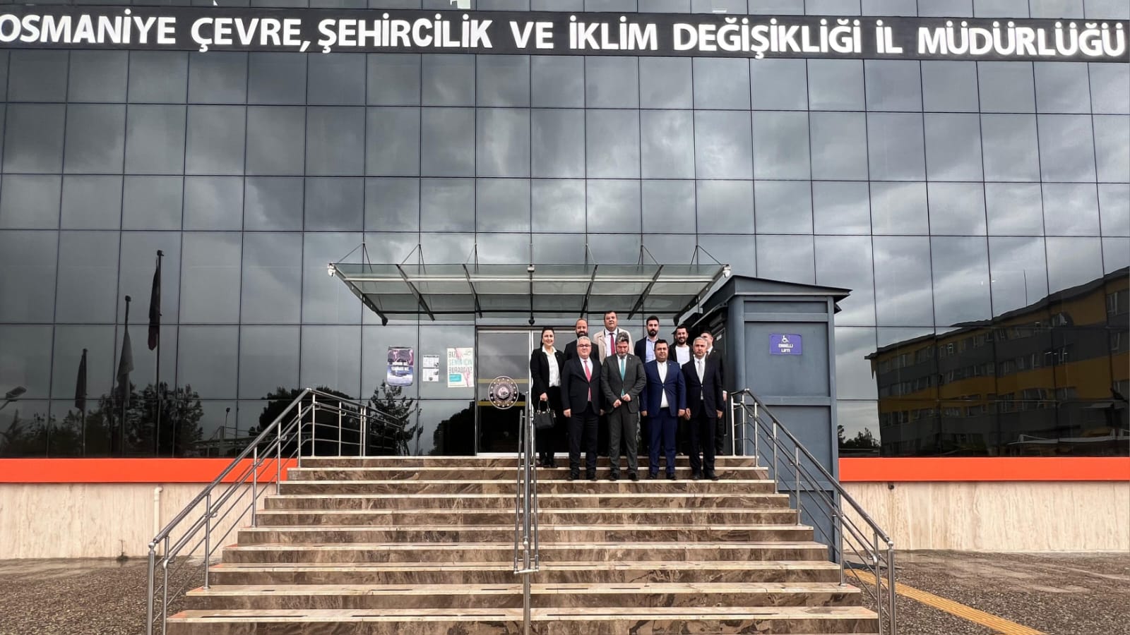 Ak Parti Merkez İlçe Başkanı Sayın Alparslan KARACA , İl Müdürümüzü Ziyaret Etti.