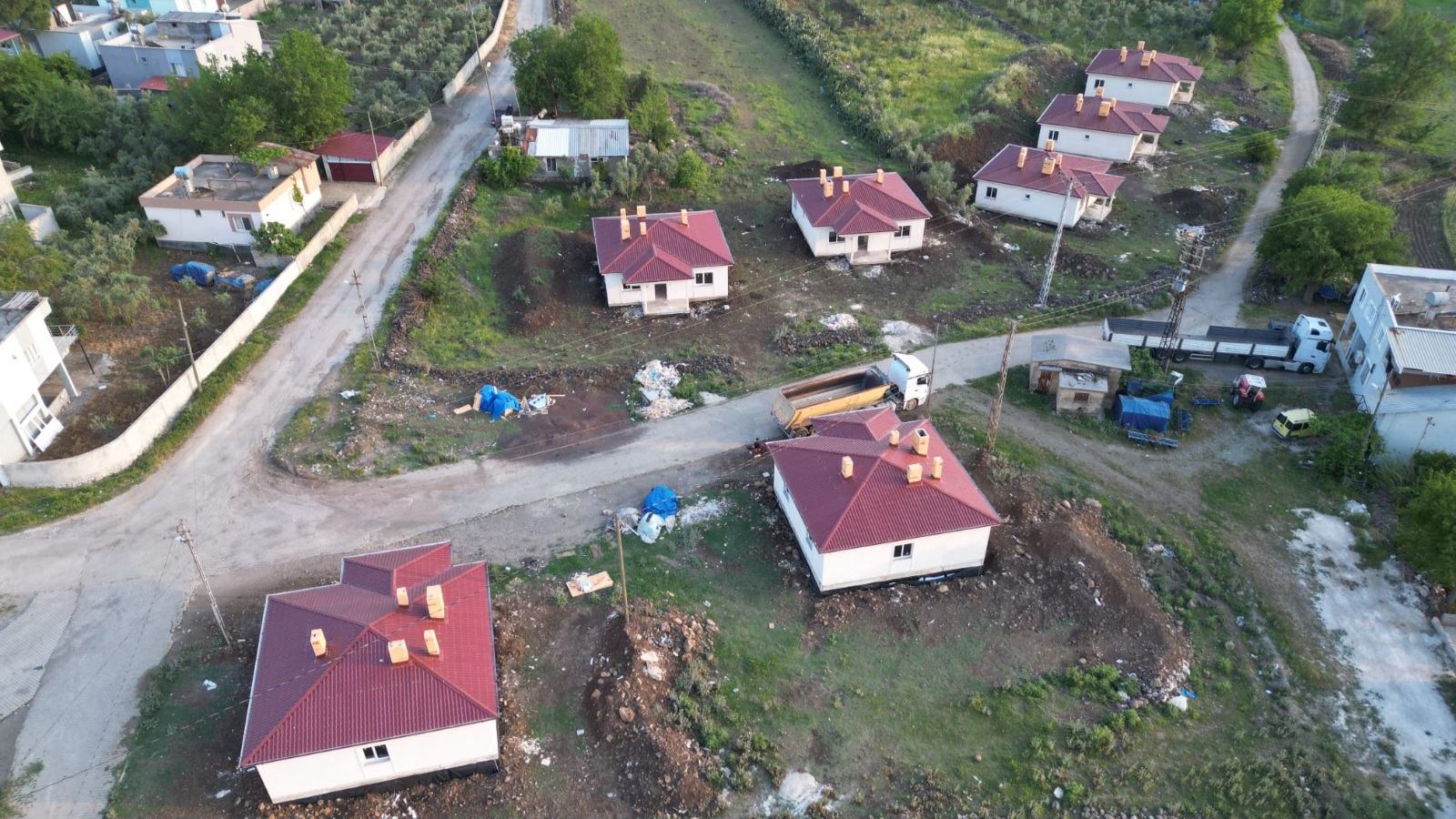 ARSLANPINARI Köyü 7 adet Çelik Köy Konutlarda İnceleme