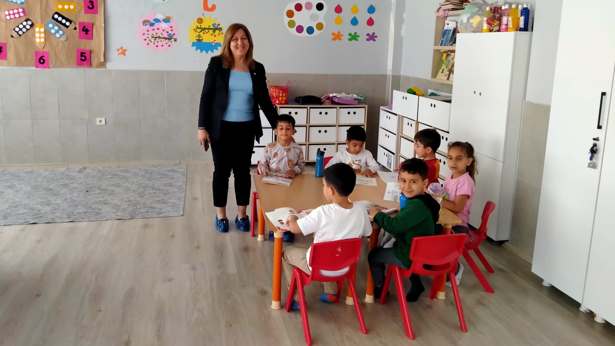 Çocuklarımız Geleceğimizin Teminatıdır...