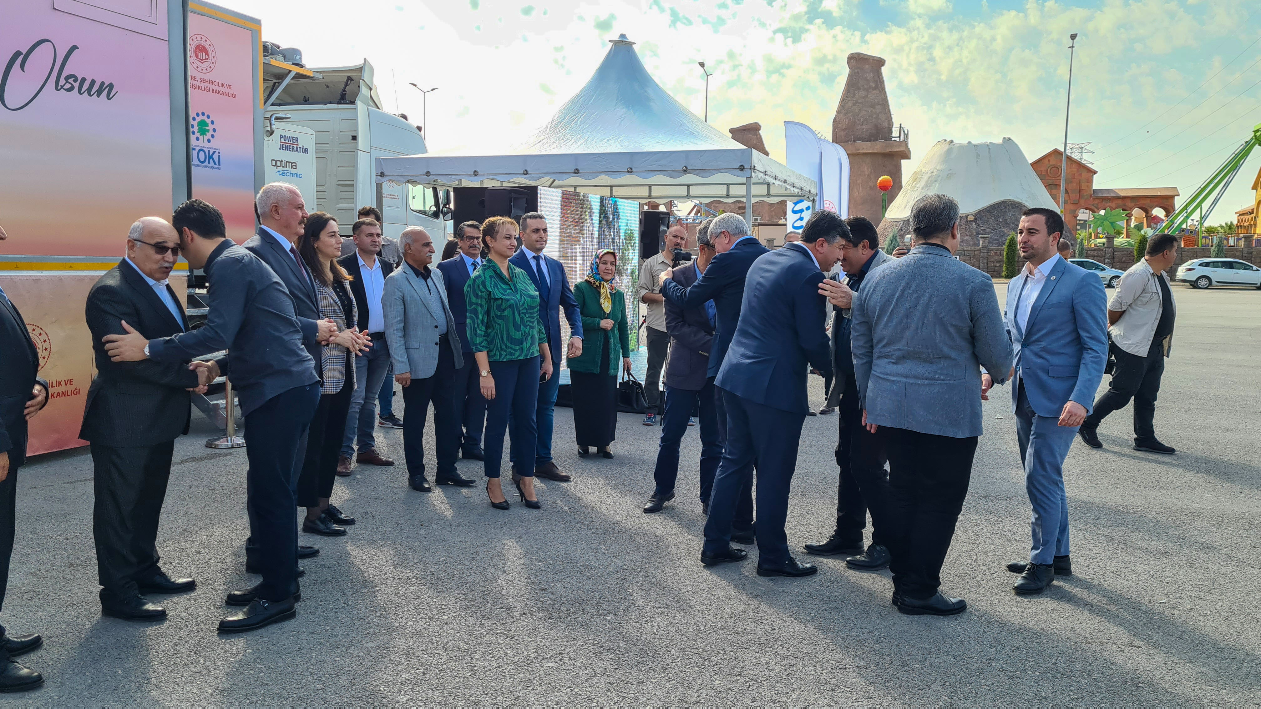 Cumhuriyet tarihinin en büyük sosyal konut projesi kapsamında 