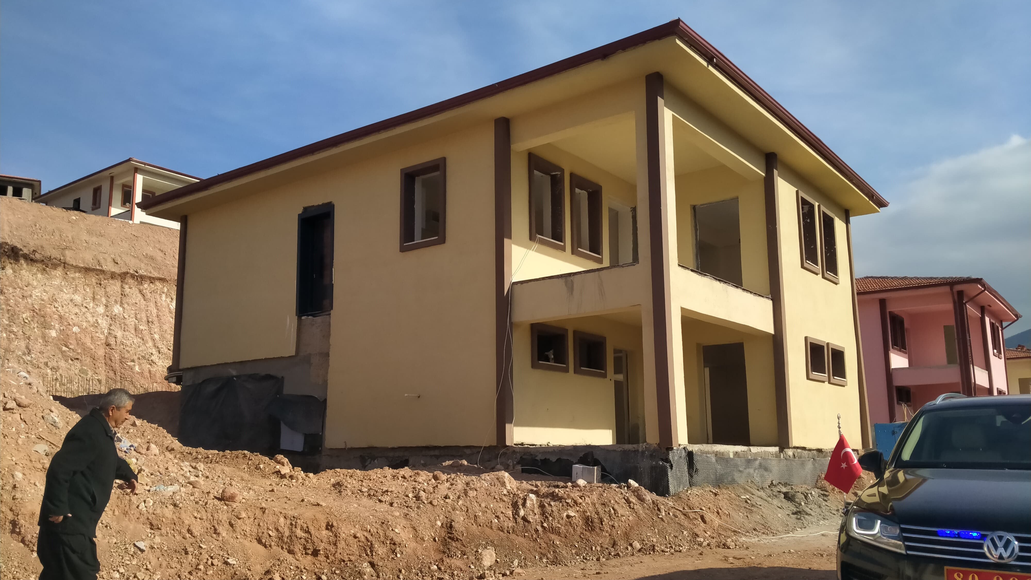 Hasanbeyli İlçesi Sarayova Köyünde Yapımı Devam Eden Deprem Köy Konutları İnşaatında İnceleme Ve Denetleme.