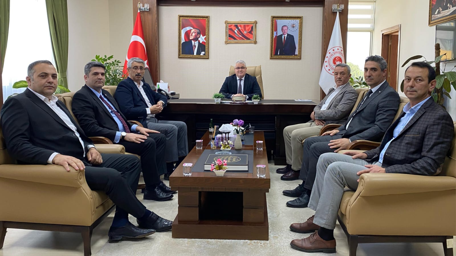 Memur Sen Osmaniye Şube Başkanı Sayın Mahmut KAHRAMAN, İl Müdürümüzü Ziyaret Etti