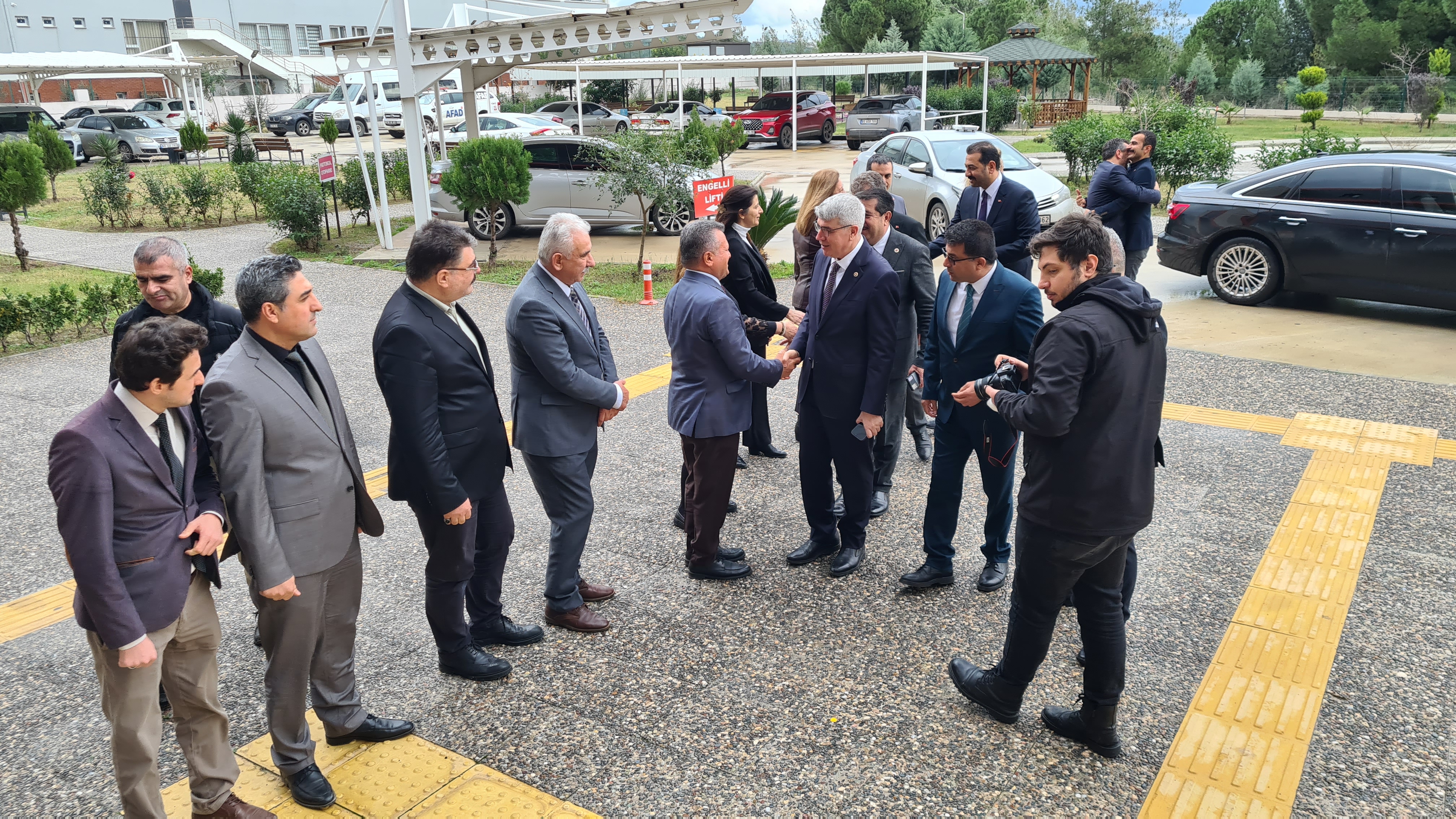 Osmaniye Ak Parti Milletvekili Sayın Seydi GÜRSOY ve Beraberinde Bulunan Heyet İl Müdürümüzü Ziyaret Etti.