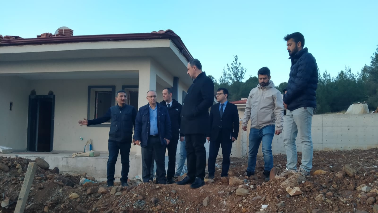 Şekerdere, Ellek ve Hasanbeyli İlçemize Bağlı Sarayova Köylerinde Yapımı Devam Eden Deprem Konutlarda İnceleme