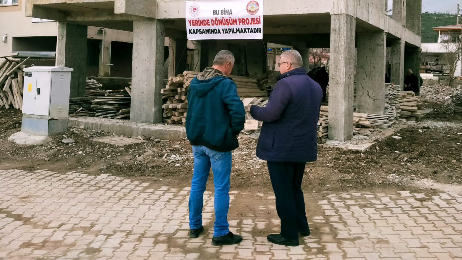 Yerinde Dönüşüm Projesi Kapsamında Bahçe İlçemize Bağlı Cumhuriyet Mahallesinde İnceleme Yapıldı.