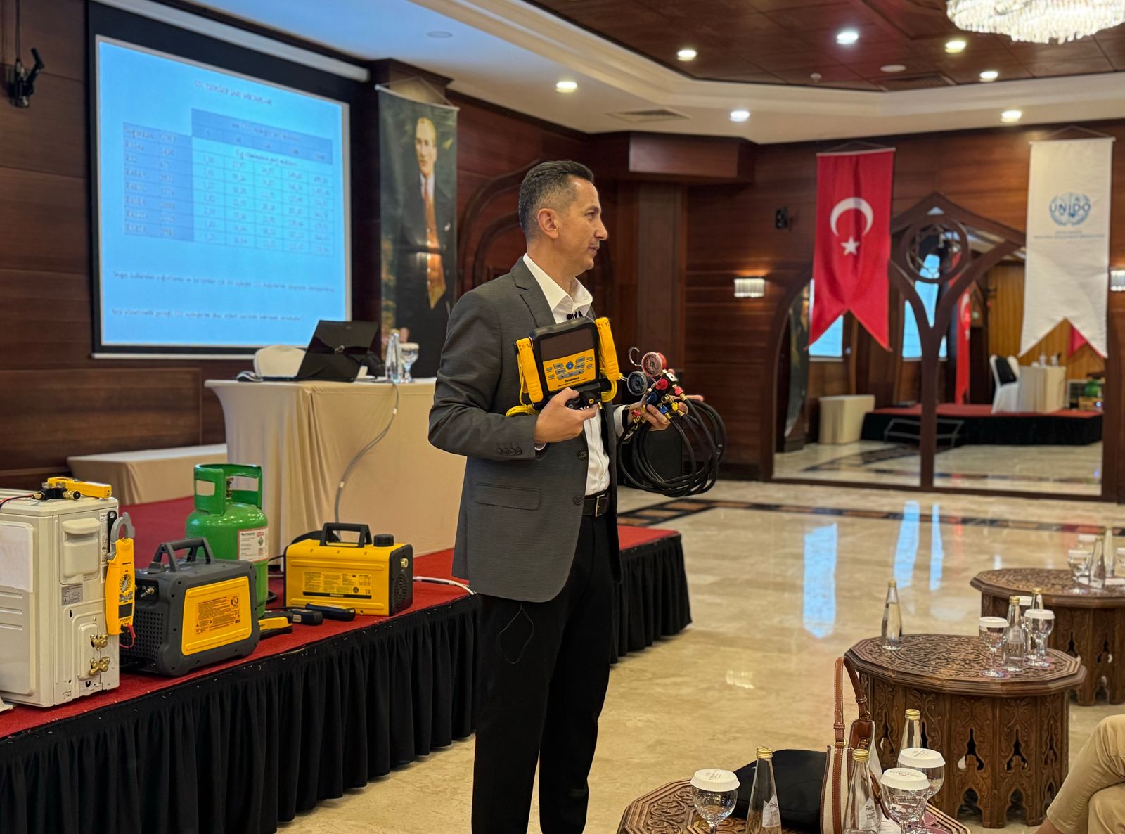 Antalya ve Mersin İllerinde Organize Sanayi Bölgeleri ile Teknik Servisler için İklimlendirme ve Soğutma Sektöründe İyi Uygulama Örnekleri Eğitimleri Gerçekleştirildi