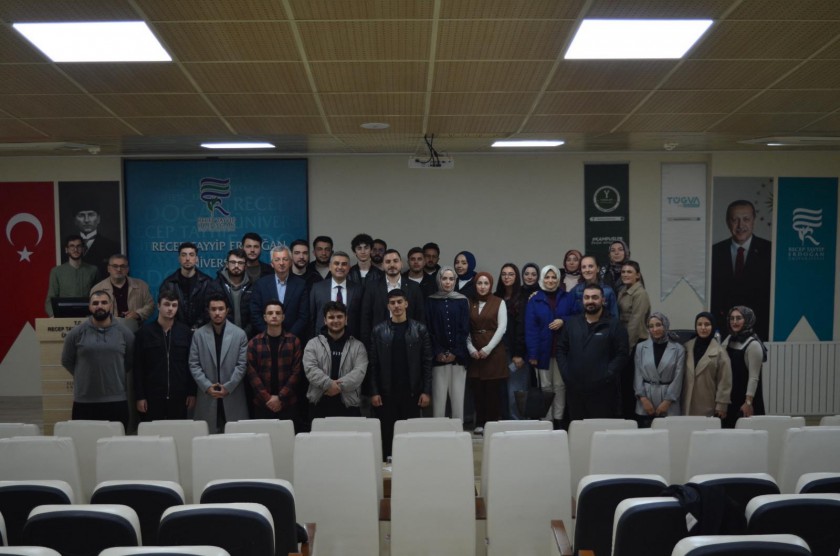 İl Müdürümüz Tarafından RTEÜ”de Şehir ve Estetik Konulu Ders Verilmiştir