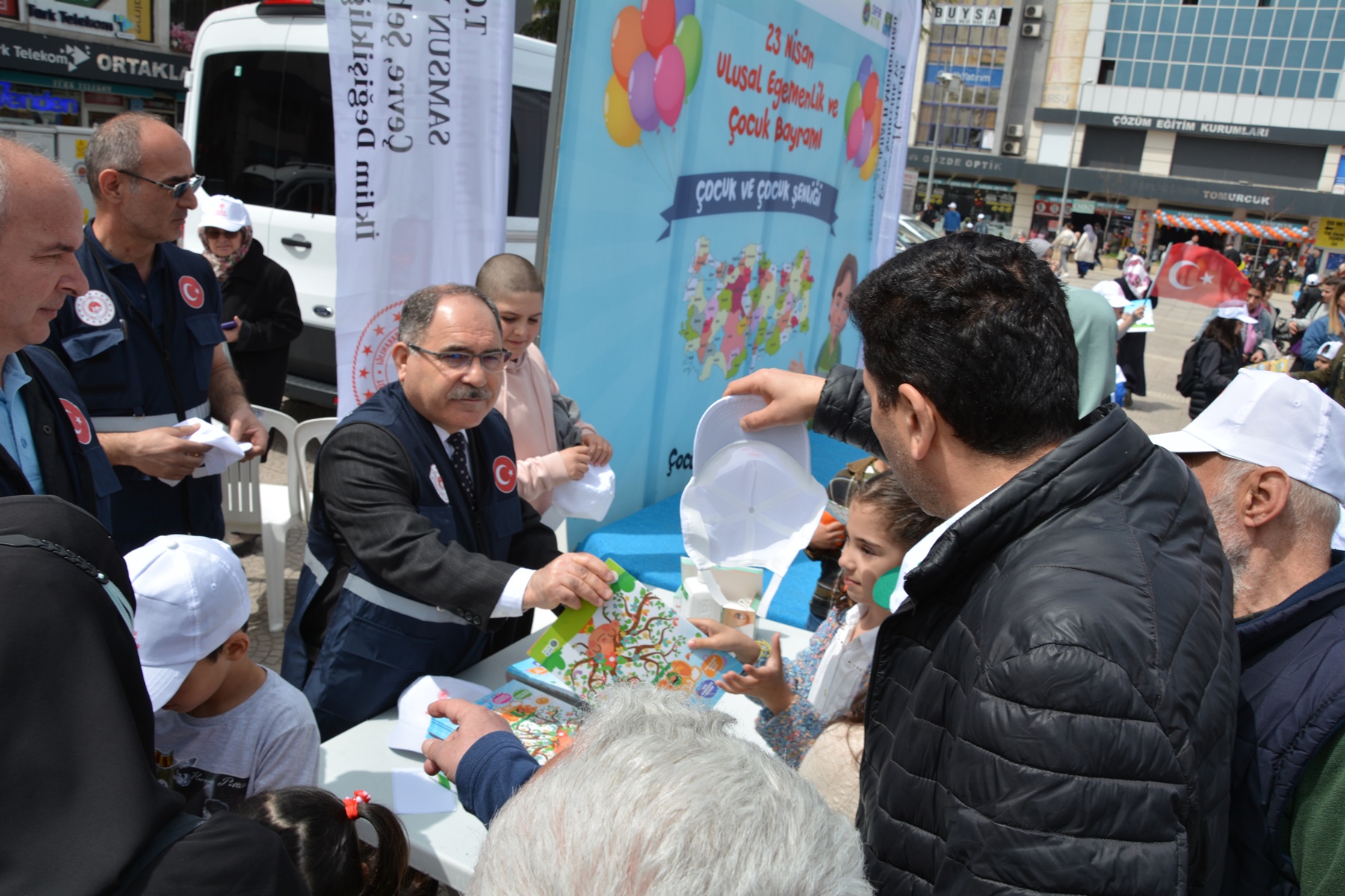 23 NİSAN ULUSAL EGEMENLİK VE ÇOCUK BAYRAMI COŞKUYLA KUTLANDI