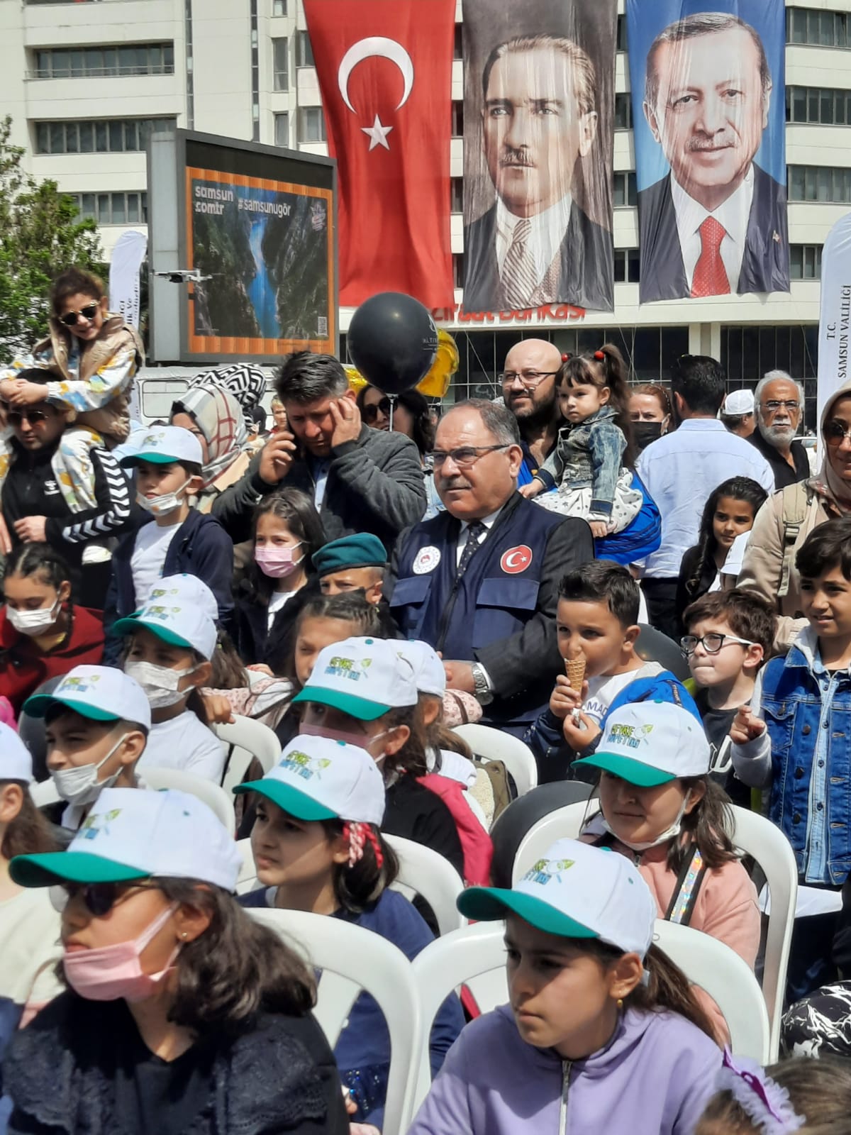 23 NİSAN ULUSAL EGEMENLİK VE ÇOCUK BAYRAMI COŞKUYLA KUTLANDI