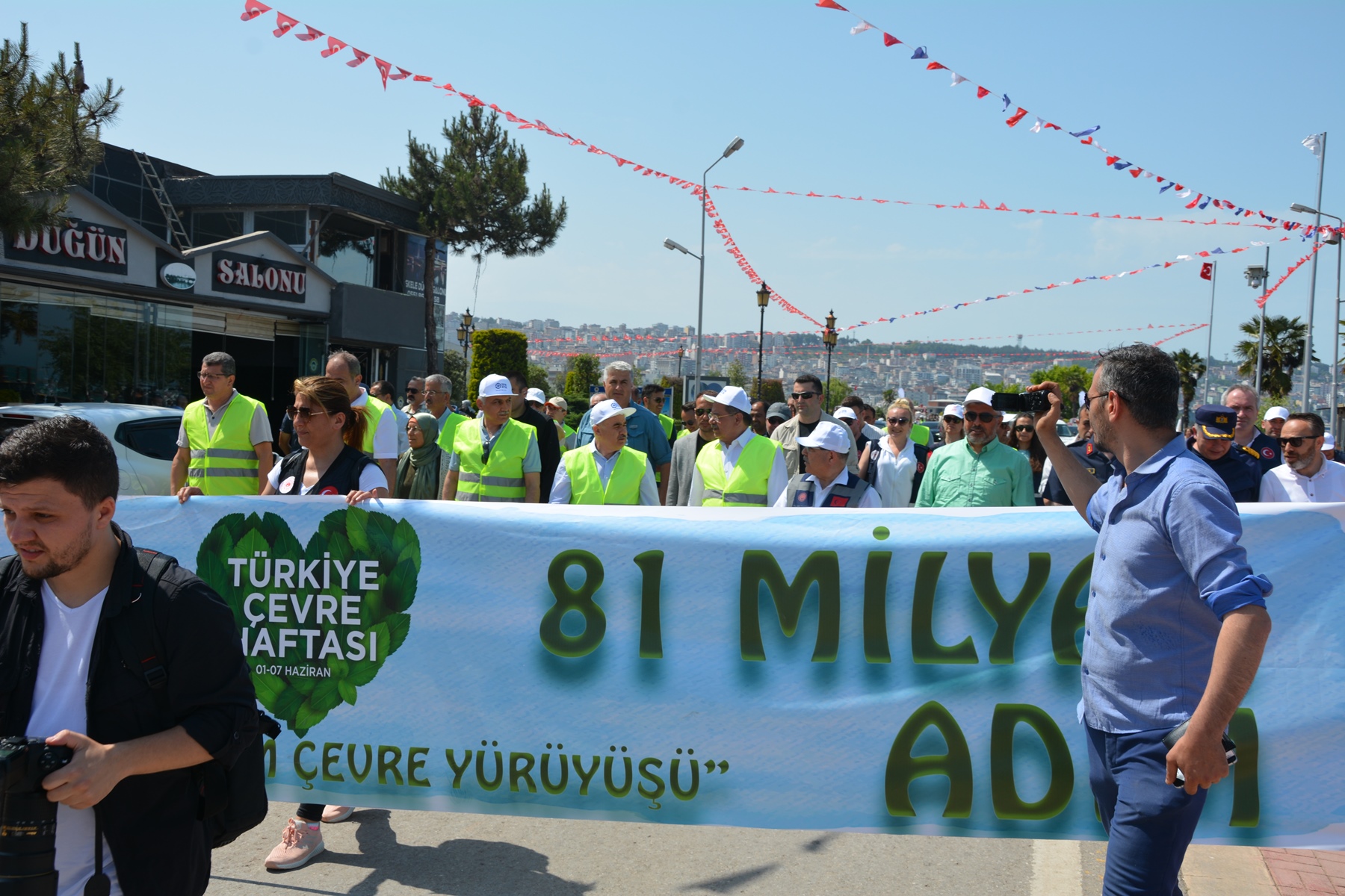 ’81 İlde 81 Milyar Adım’ İlkadım Çevre Yürüyüşü