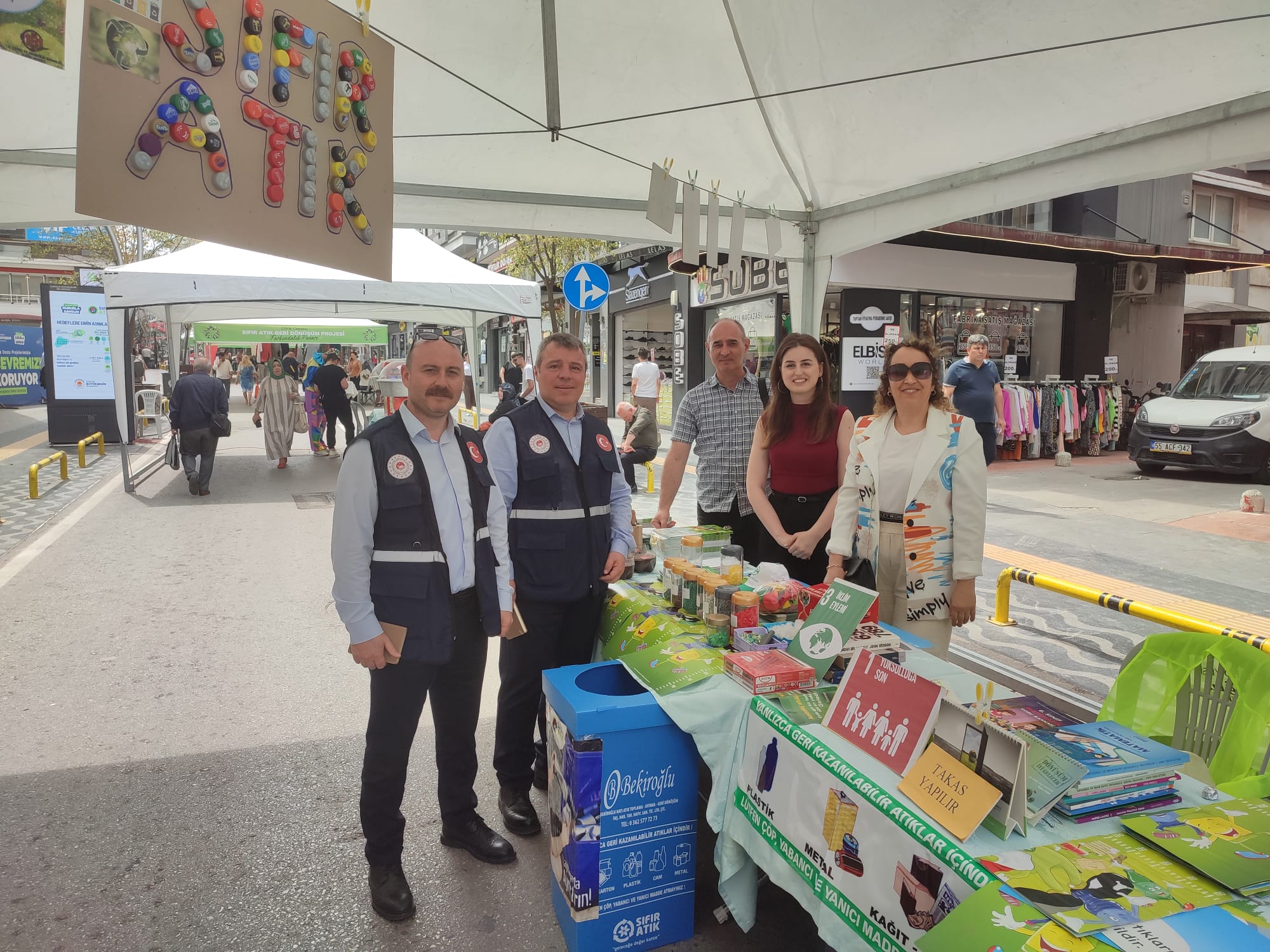 ÇİFTLİK CADDESİ'NDE FARKINDALIK PAZARI KURULDU