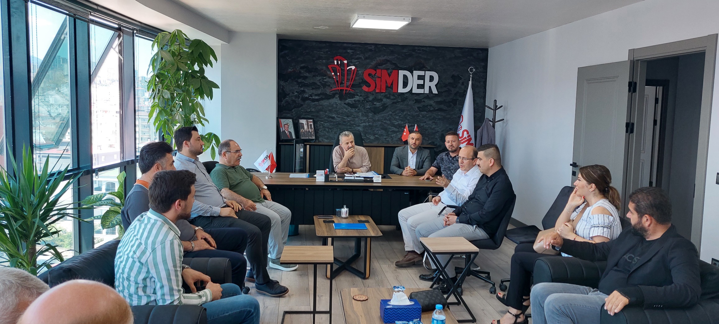 SAMSUN İNŞAATÇILAR VE MÜTEAHHİTLER DERNEĞİ İLE DEĞERLENDİRME TOPLANTISI YAPILDI