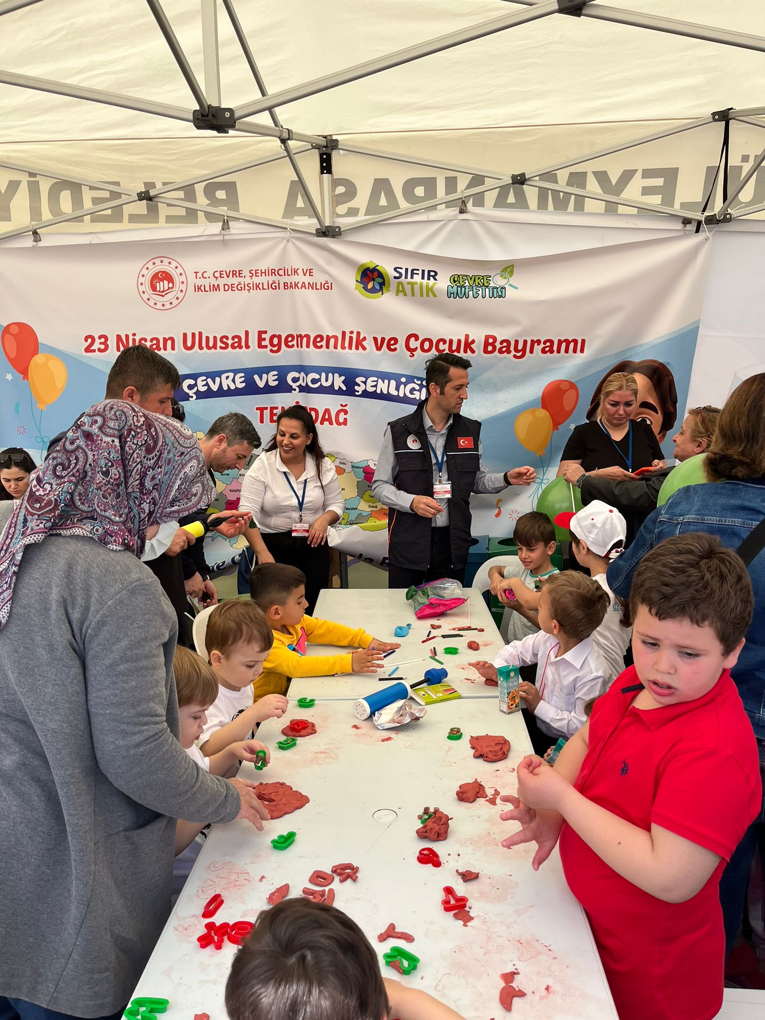 23 NİSAN ULUSAL EGEMENLİK VE ÇOCUK BAYRAMINDA SAHİL DOLGU ALANINDAKİ FESTİVALDE İL MÜDÜRLÜĞÜMÜZ STANDI DA YERİNİ ALDI