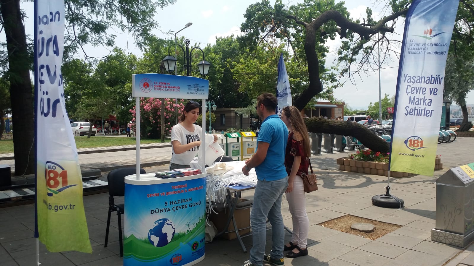 5 HAZİRAN DÜNYA ÇEVRE GÜNÜ VE HAFTASI ETKİNLİKLERİ KAPSAMINDA TANITIM STANDI AÇILMIŞTIR