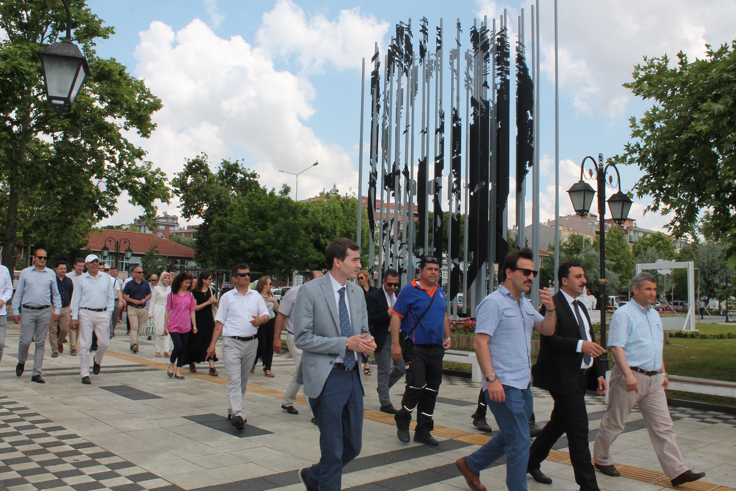 ÇEVRE HAFTASI KAPSAMINDA ÇEVRE YÜRÜYÜŞÜ YAPILDI