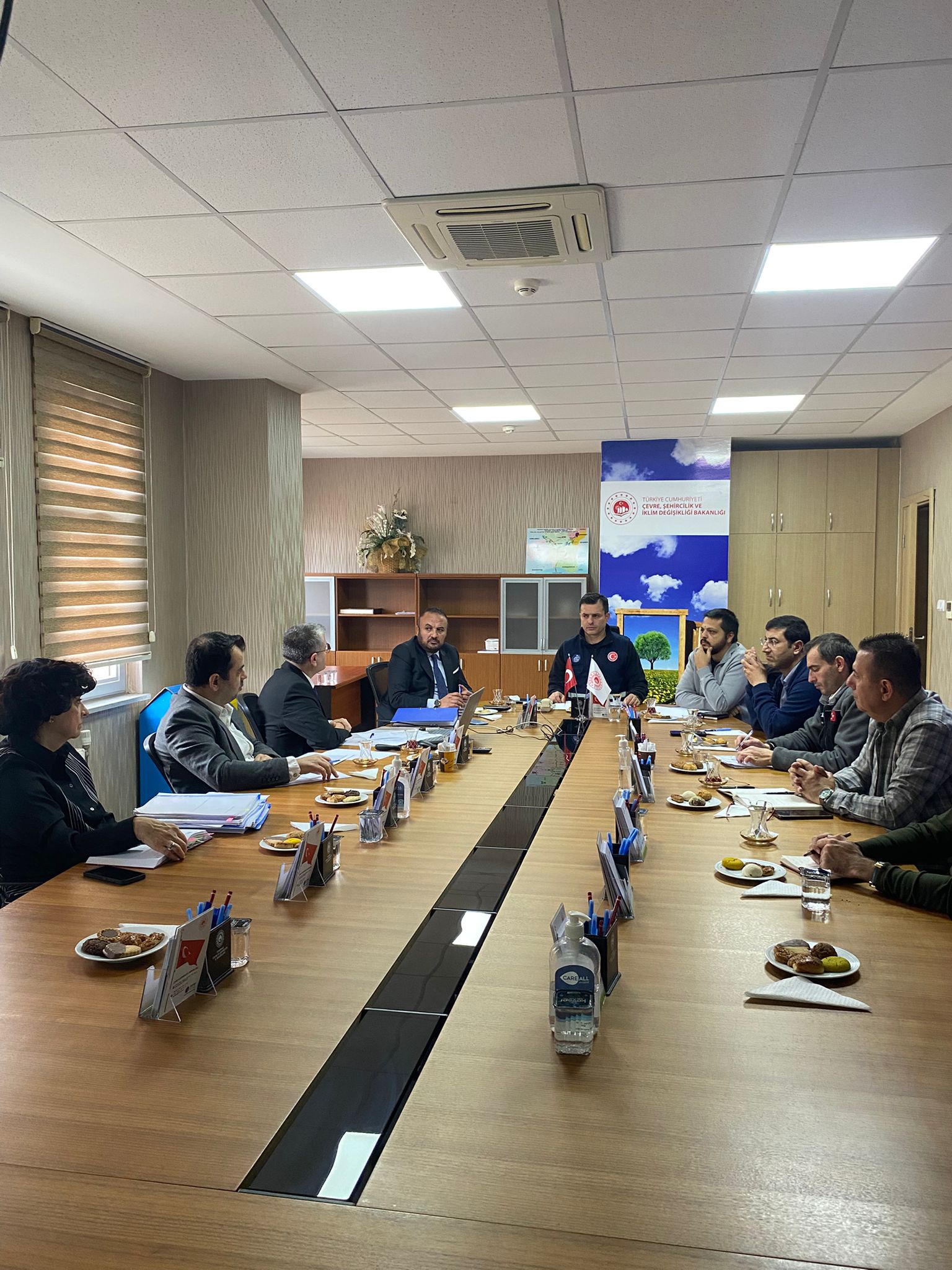 KENTSEL DÖNÜŞÜM BAŞKANLIĞIMIZ RİSKLİ YAPILAR DAİRE BAŞKANI SAYIN SERDAR CENİKLİ VE MARMARA KENSEL DÖNÜŞÜM GENEL MÜDÜRÜ MEHMET EMİN BYAZIT MÜDÜRLÜĞÜMÜZÜ ZİYARET ETTİ