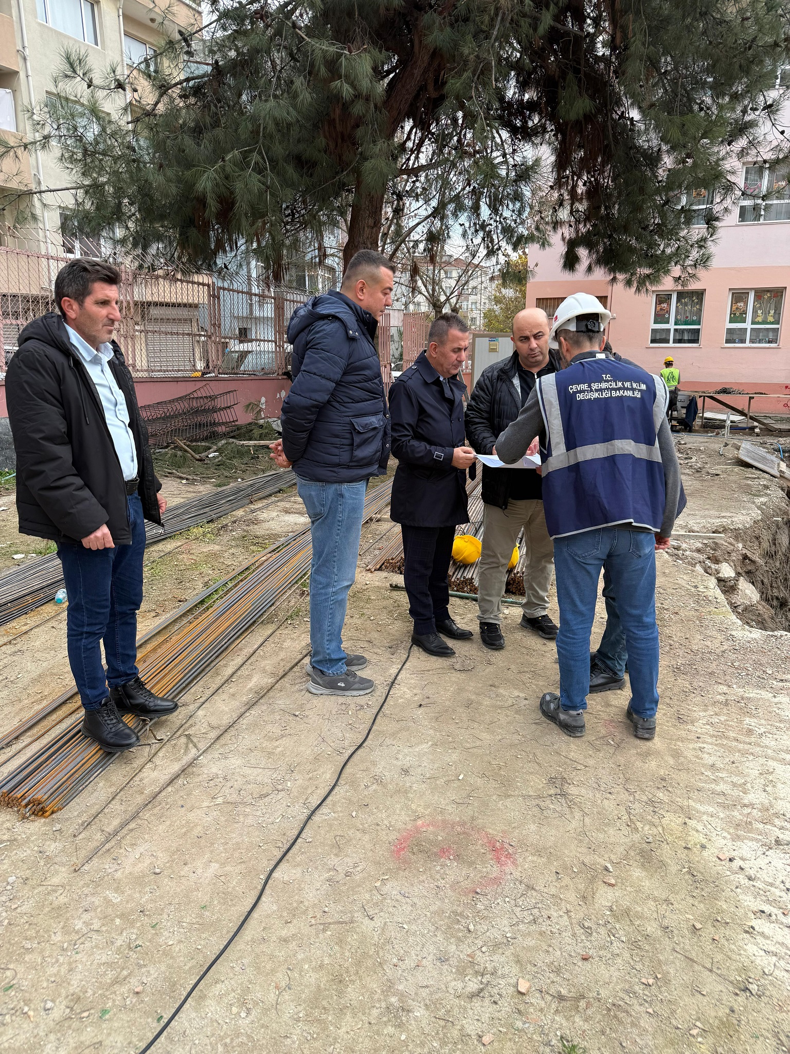 KONTROLLÜĞÜ MÜDÜLÜĞÜMÜZCE YÜRÜTÜLEN ÇORLU ATATÜRK İLKOKULU EK BİNASI İNŞAATI HIZLA İLERLİYOR