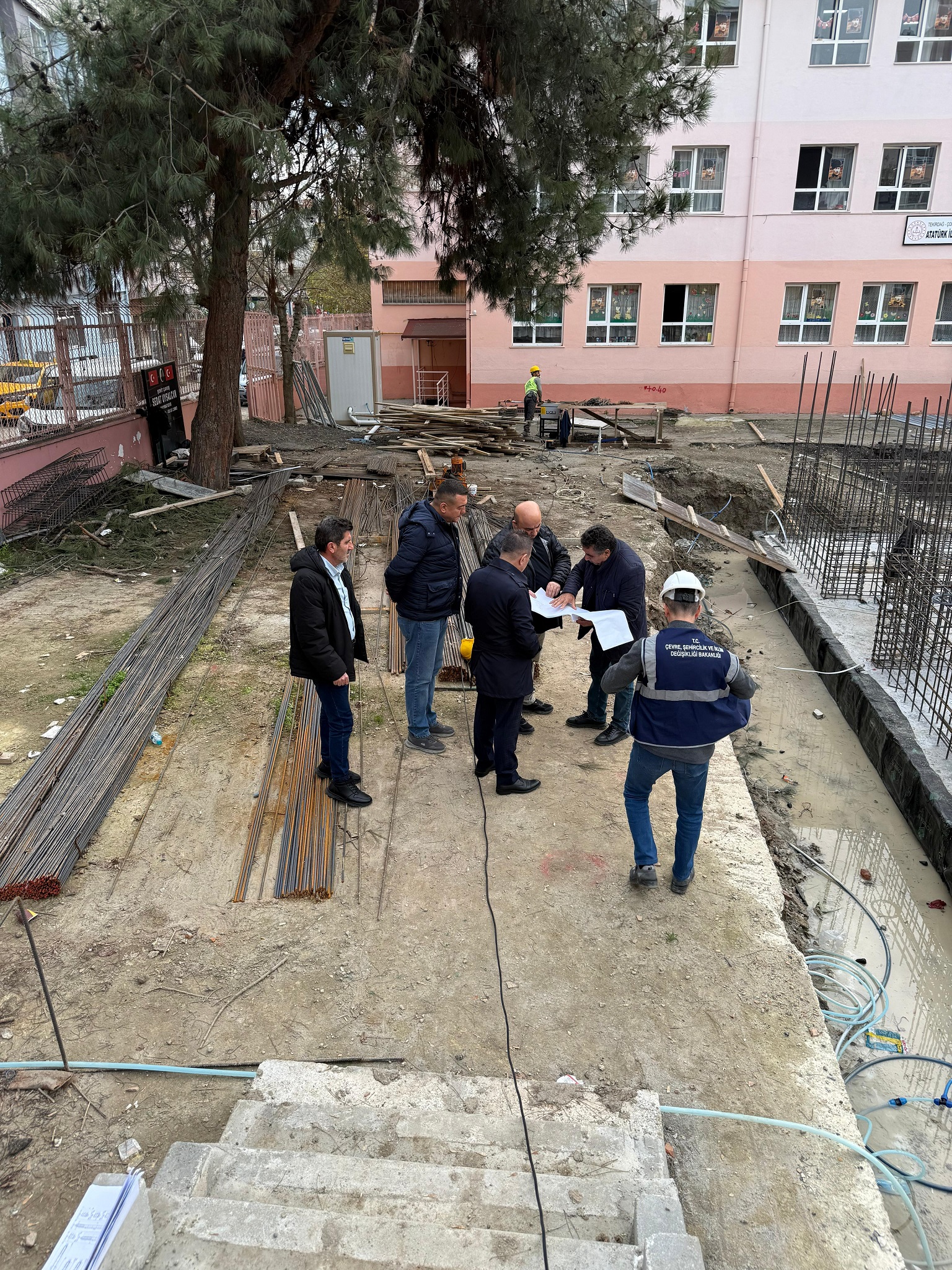 KONTROLLÜĞÜ MÜDÜLÜĞÜMÜZCE YÜRÜTÜLEN ÇORLU ATATÜRK İLKOKULU EK BİNASI İNŞAATI HIZLA İLERLİYOR