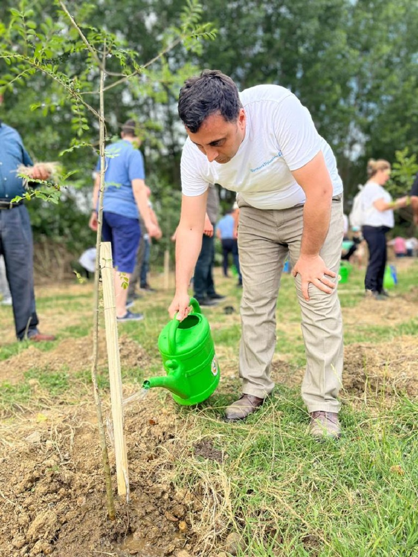 MAHRAMLI KÖÜYNDE FİDAN DİKİMİGERÇEKLEŞTİRİLDİ