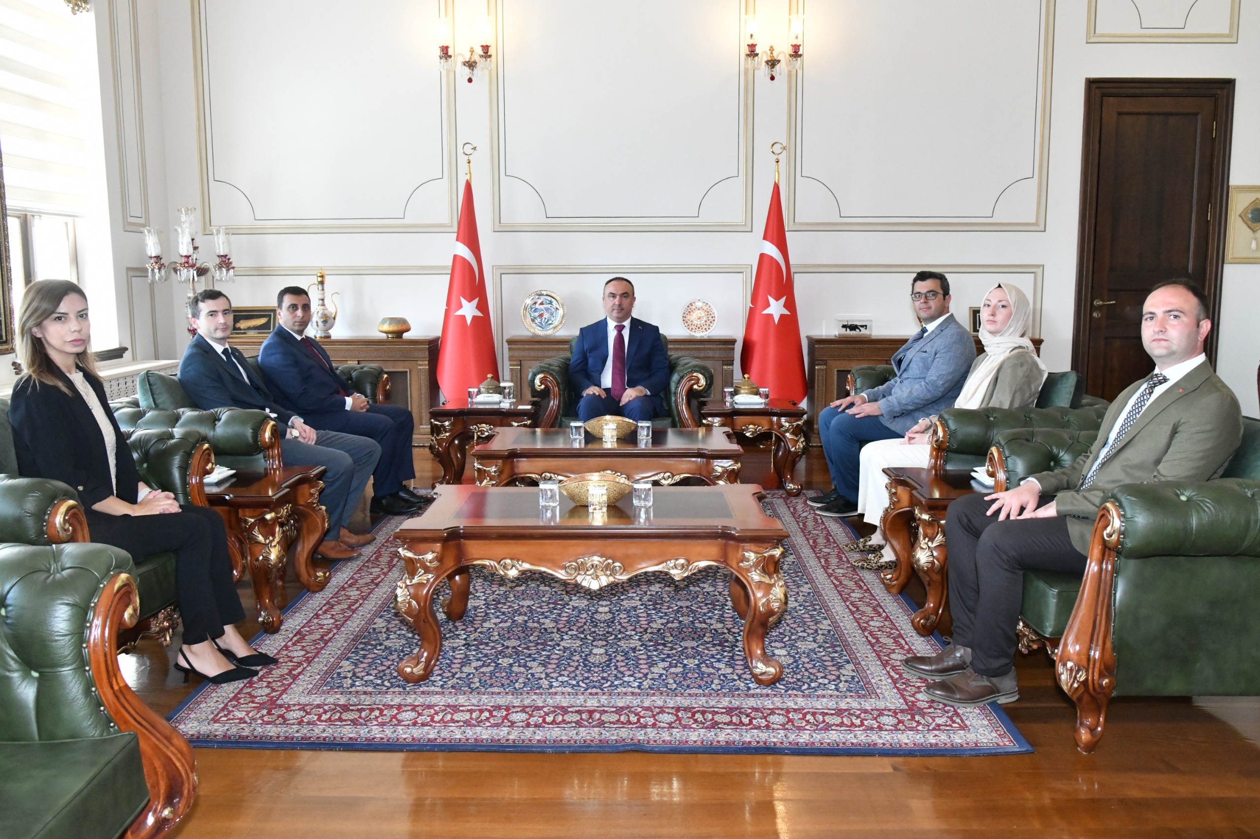 TÜRKİYE ÇEVRE HAFTASI ETKİNLİKLERİ ATATÜRK ANITI'NA ÇELENK SUNUMU VE MAKAM ZİYARETLERİ İLE BAŞLADI