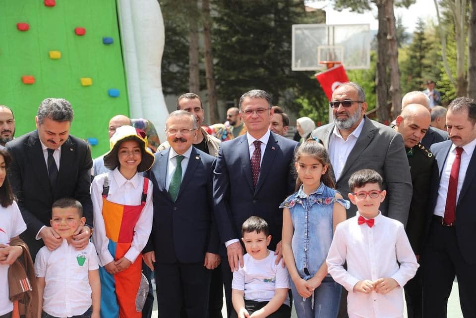 Çevre ve Çocuk Şenliği İlimizde Coşkuyla Kutlandı