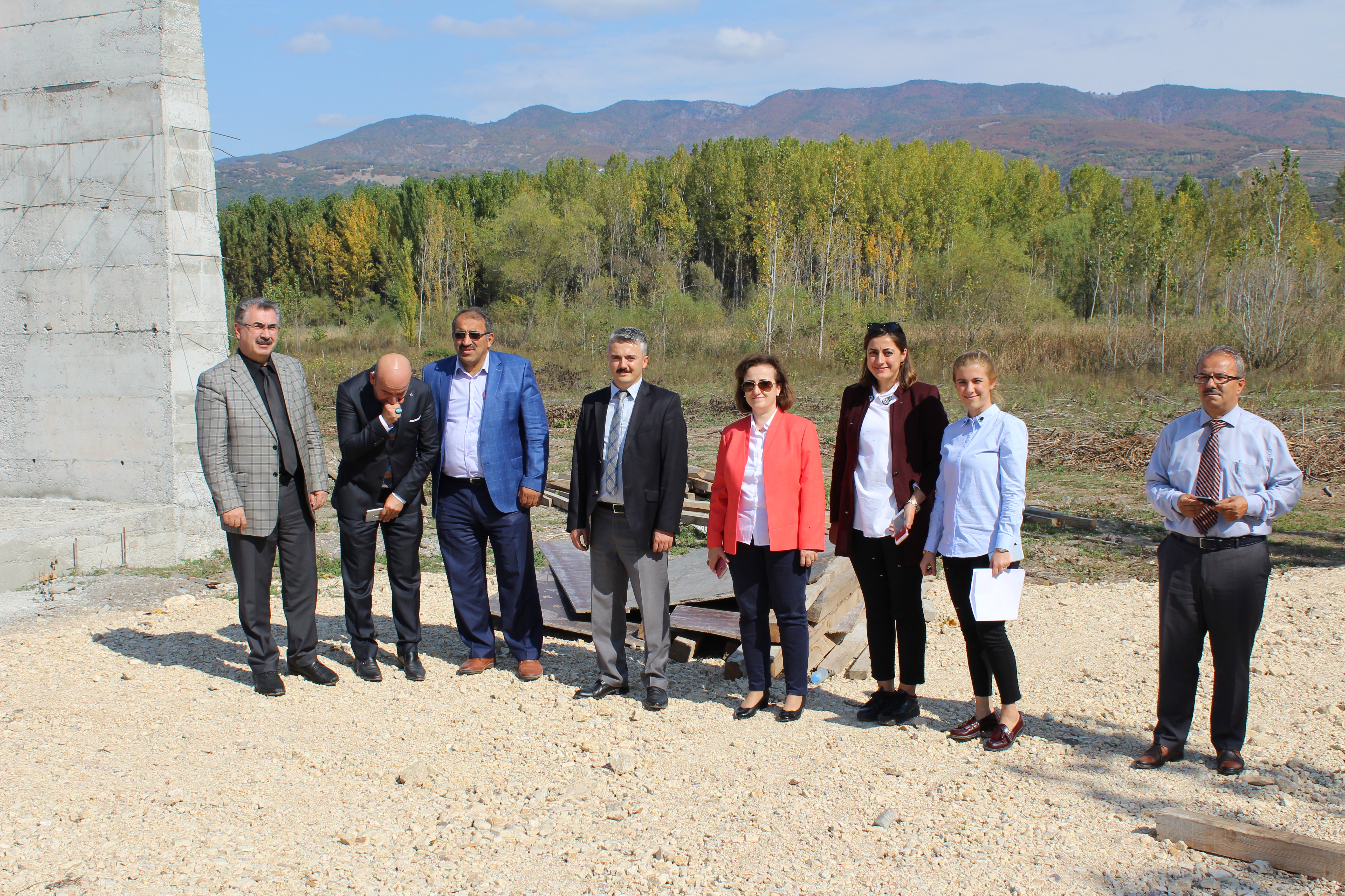 NİKSAR’DA KATI ATIKLARIN YÖNETİMİ VE SIFIR ATIK KONULU TOPLANTI DÜZENLENDİ