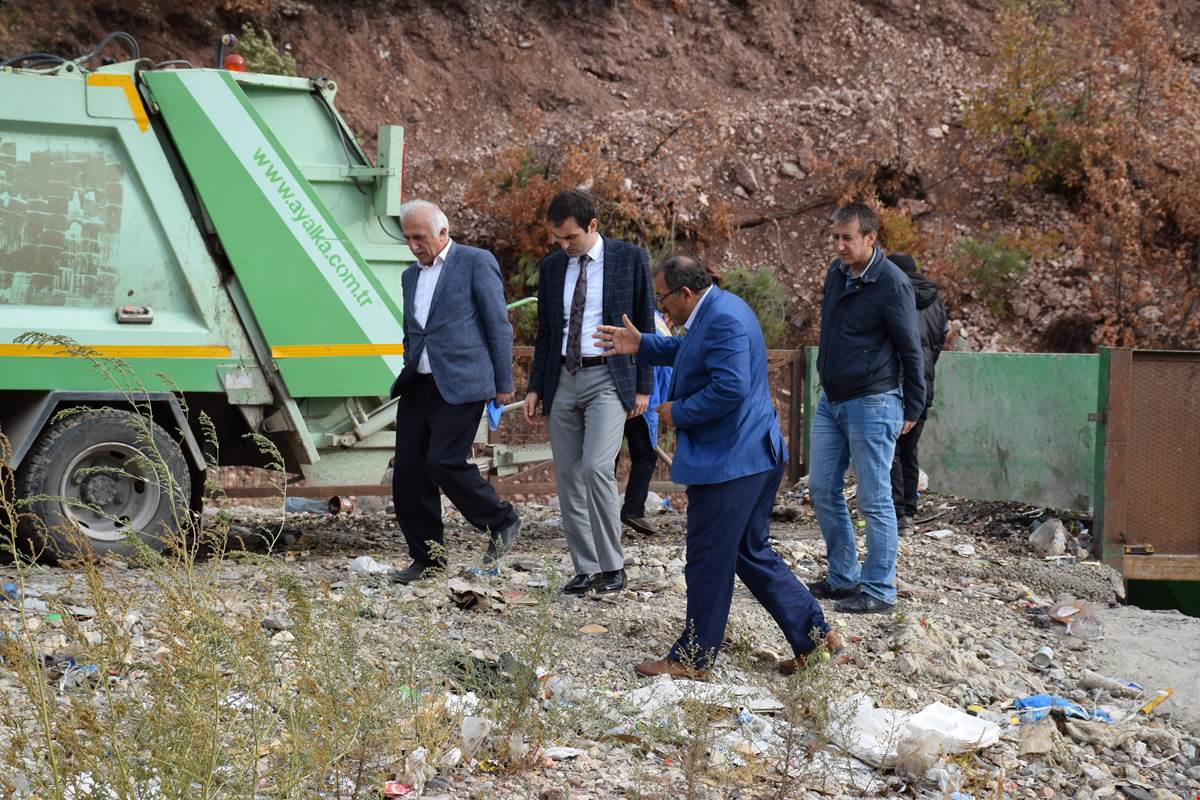 REŞADİYE’DE KATI ATIKLARIN YÖNETİMİ VE SIFIR ATIK KONULU TOPLANTI DÜZENLENDİ