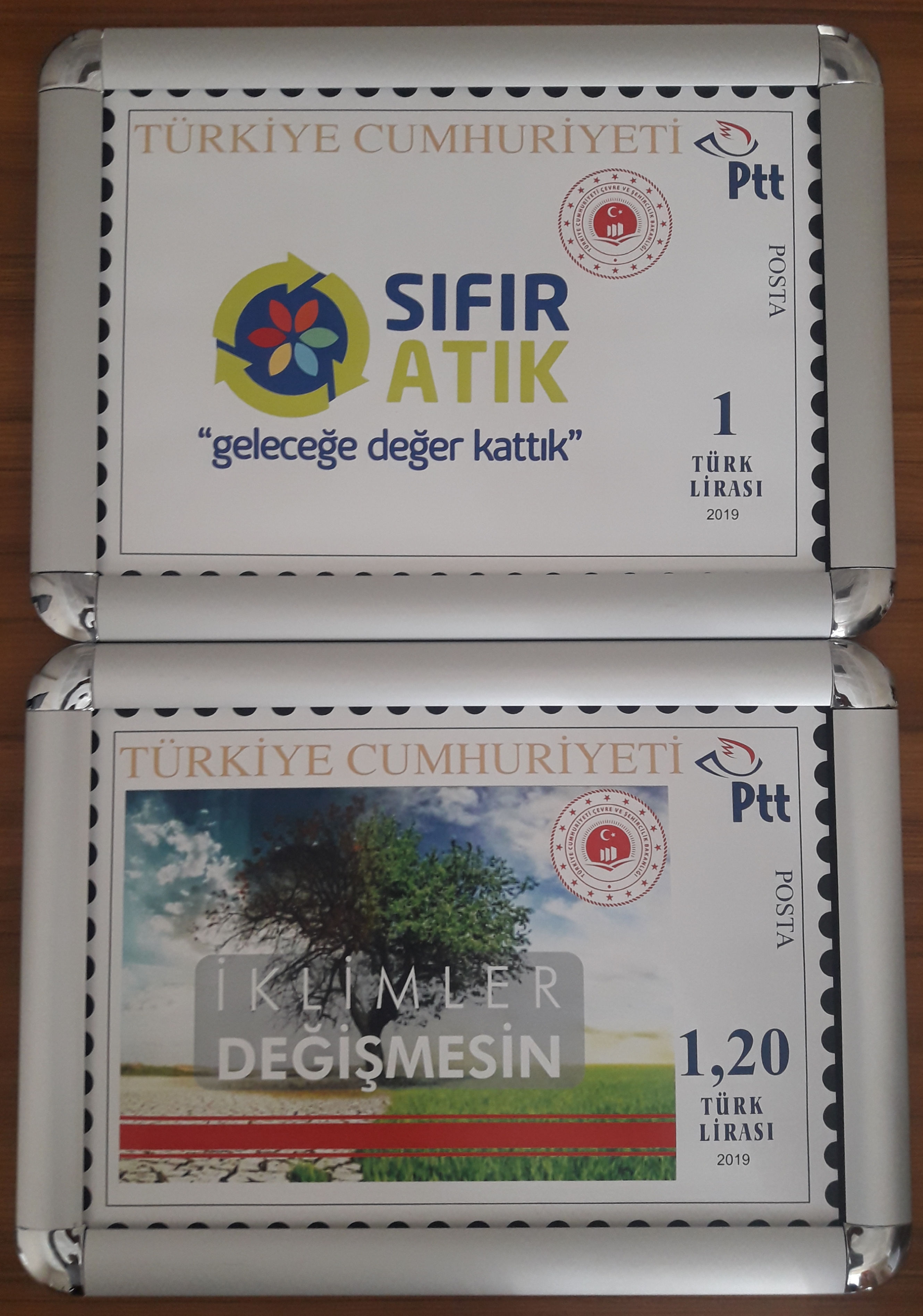 SIFIR ATIK, İKLİM DEĞİŞİKLİĞİ, SU TASARRUFU VE GÜVENLİ YAPI MALZEMELERİ TEMALI PULLARIMIZ TESLİM ALINMIŞTIR