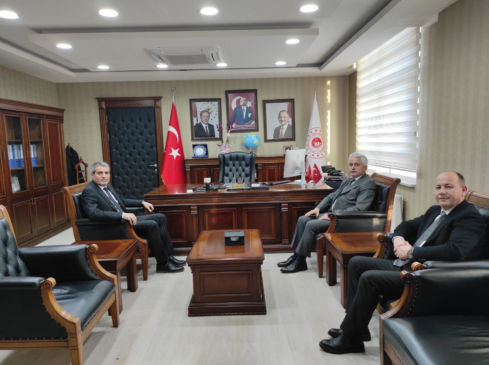 Tokat Havalimanı Müdürü, İl Müdürümüz Selim BOYRAZ'a hayırlı olsun ziyareti