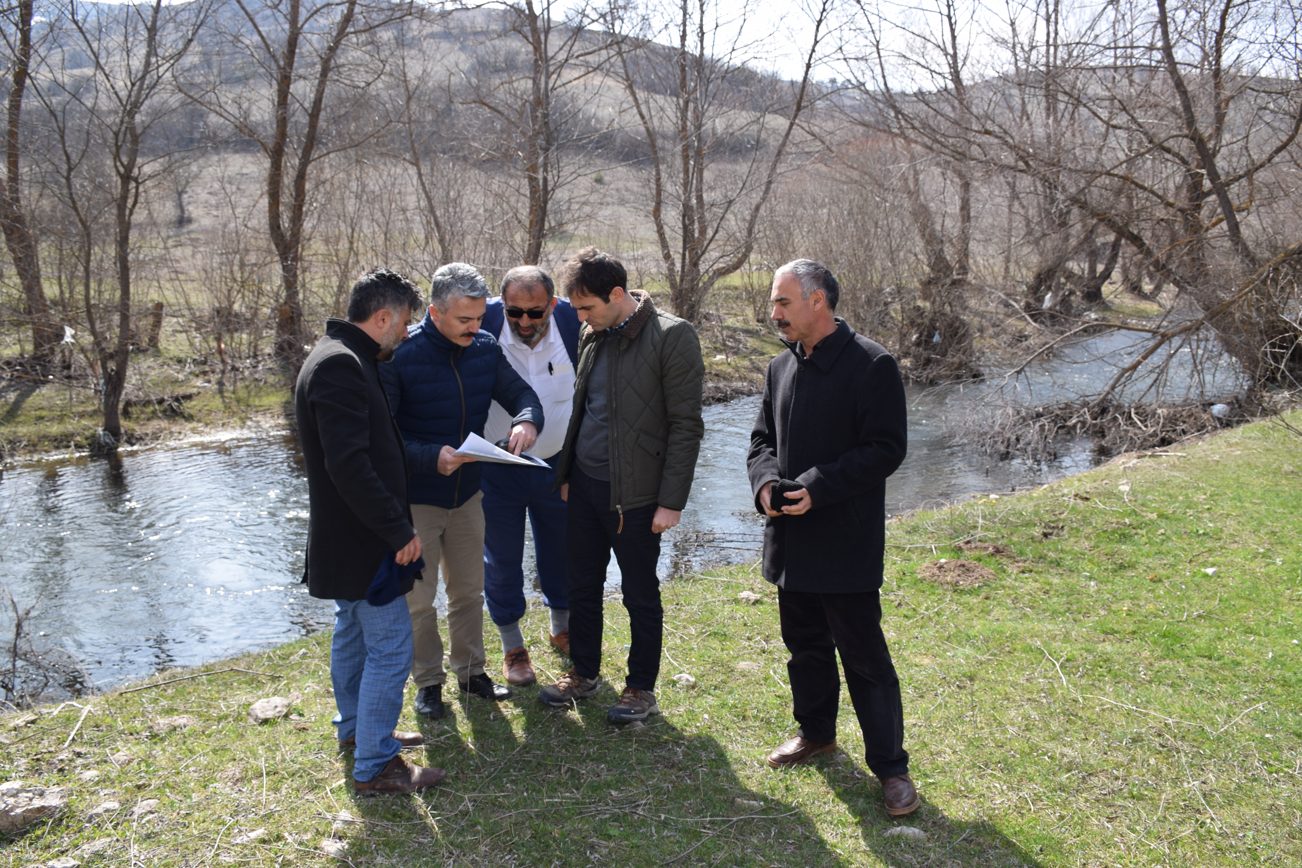 ZİNAV GÖLÜ VE YAĞIŞ HAVZASI İÇERİSİNDE ÇEŞİTLİ İNCELEMELERDE BULUNULDU