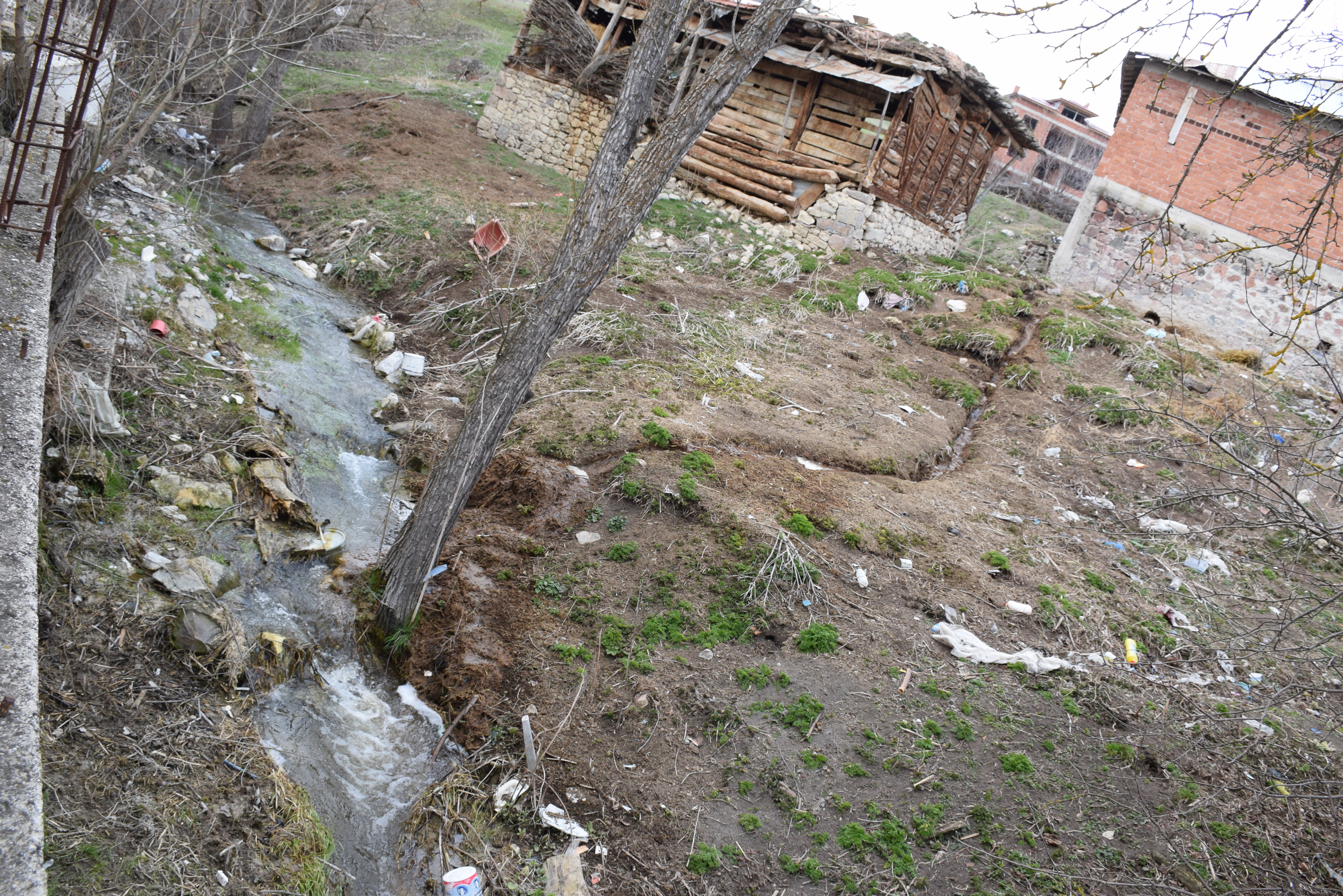 ZİNAV GÖLÜ VE YAĞIŞ HAVZASI İÇERİSİNDE ÇEŞİTLİ İNCELEMELERDE BULUNULDU