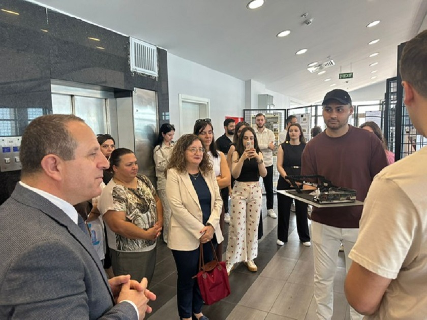 Sürdürülebilirlilik için Modüler Stand ve Vitrin Tasarımı Sergisi