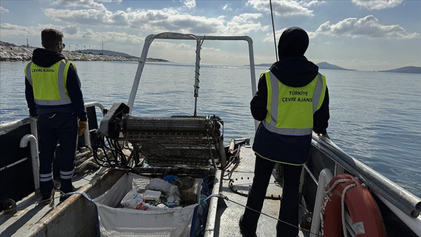 İstanbul'da deniz yüzeyi temizleme çalışmalarımızı gerçekleştirdik