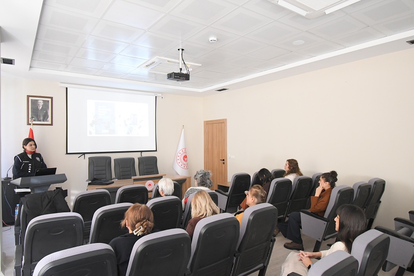 En iyi Narkotik Polisi: Anne