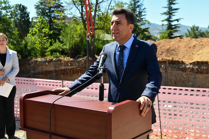 Yapı Denetim Hizmetleri İl Müdürlüğümüzce yürütülen Tunceli Polis Evi inşaatının temel atma törenine Valimiz Sayın Şefik AYGÖL'ün katılımıyla gerçekleştirilmiştir.