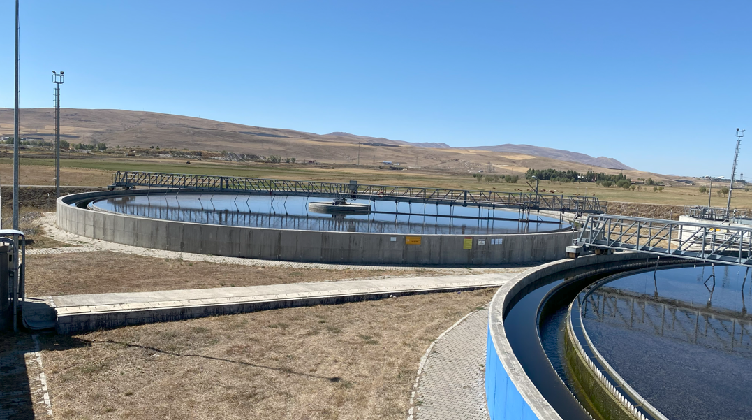Erzurum Merkez Biyolojik Atıksu Arıtma Tesisi’ne teknik ziyaret gerçekleştirildi.