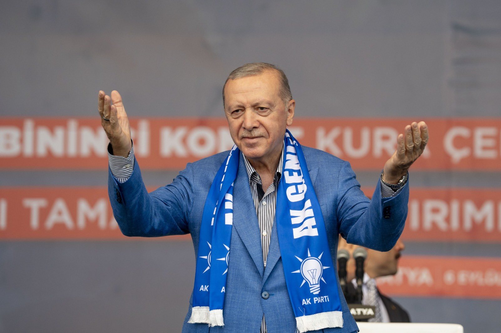 300 BİNİNCİ KONUT TESLİM EDİLDİ