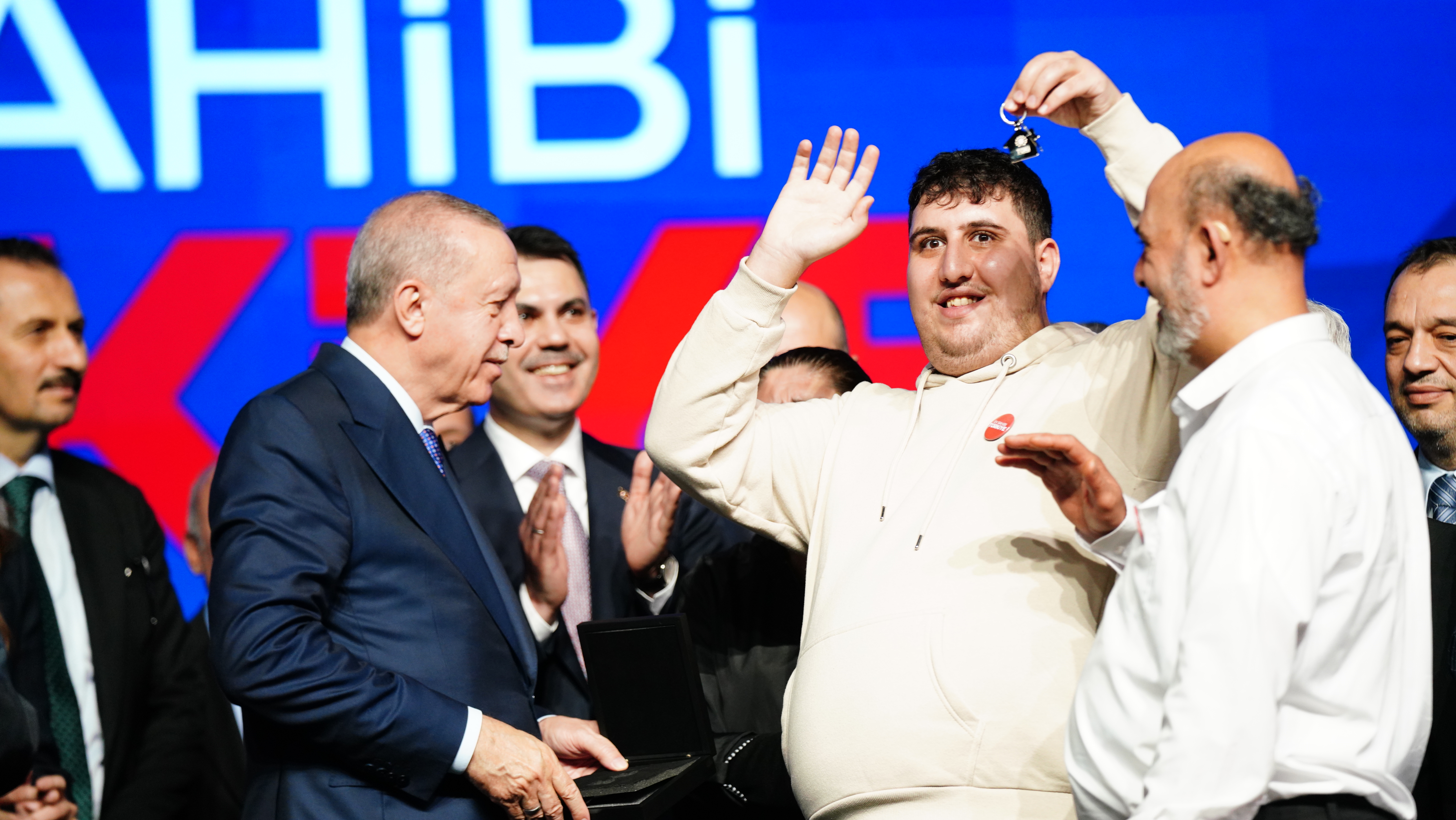 500 BİN SOSYAL KONUT İLE EV SAHİBİ TÜRKİYE