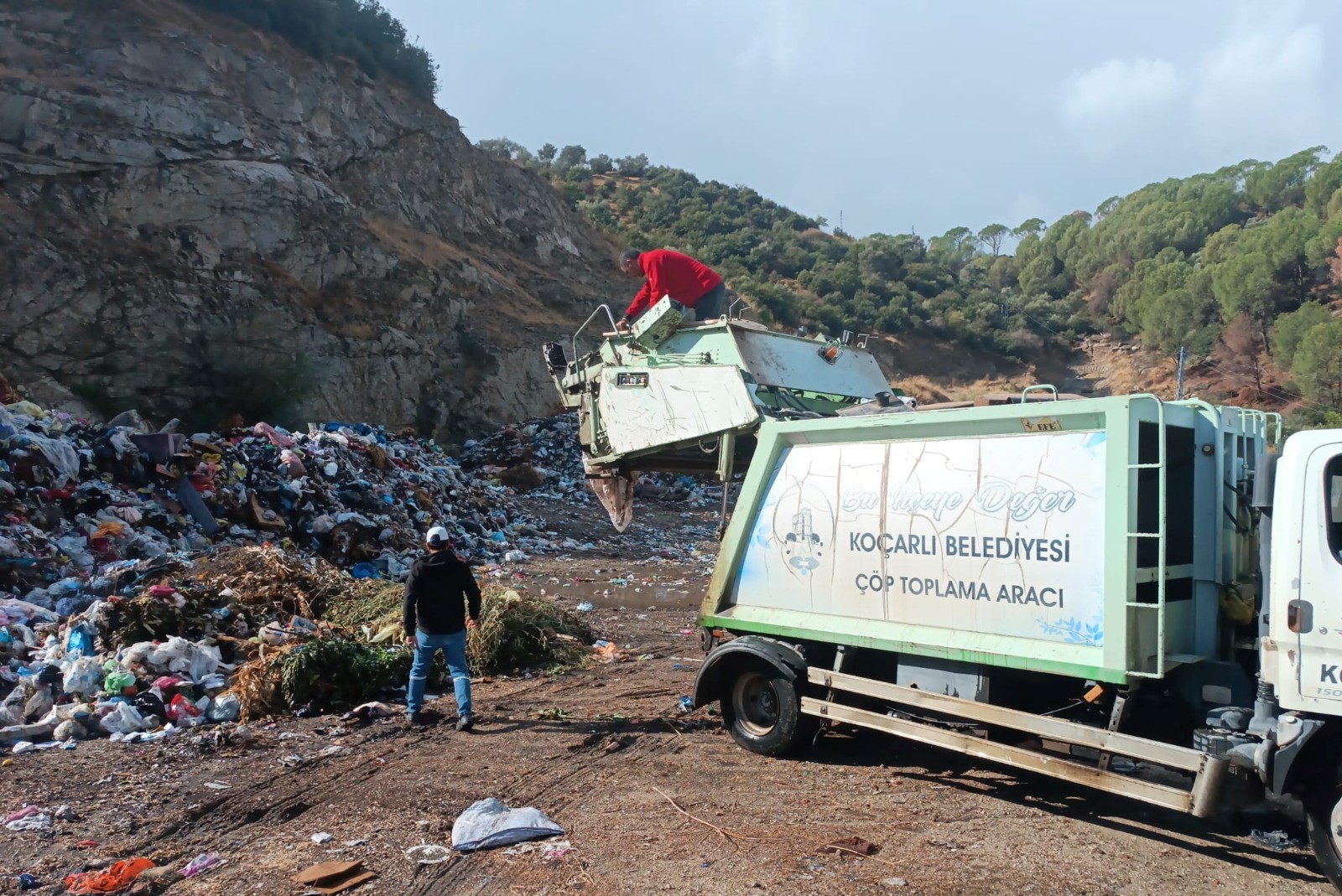 AÇIK ALANA ÇÖP DÖKEN BELEDİYELERE ÇEVRE CEZASI