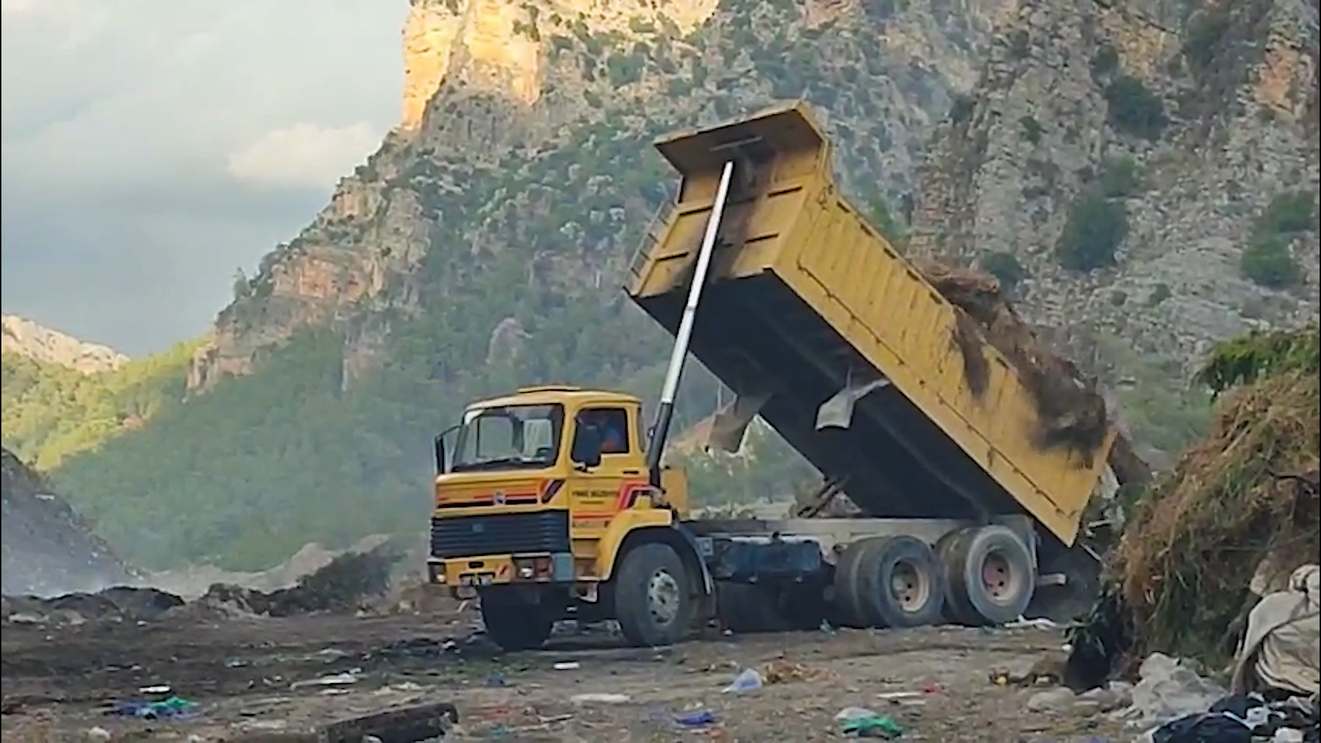 ANTALYA’DA ÇEVREYİ KİRLETEN BÜYÜKŞEHİR VE İLÇE BELEDİYESİNE TOPLAM 3.7 MİLYON TL CEZA