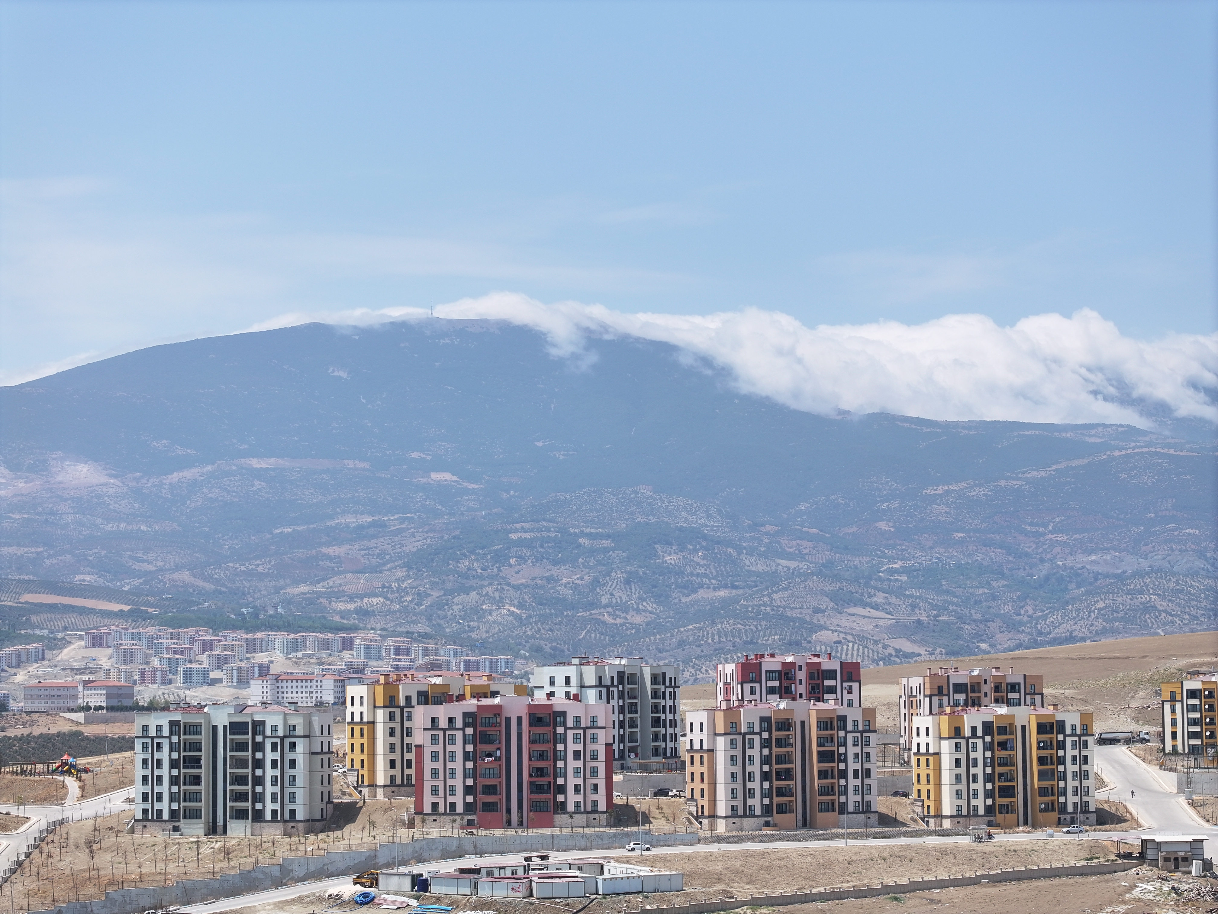 ASRIN İNŞASI TÜRKİYE’NİN BAŞARISI: 455 BİN KONUT TAMAM