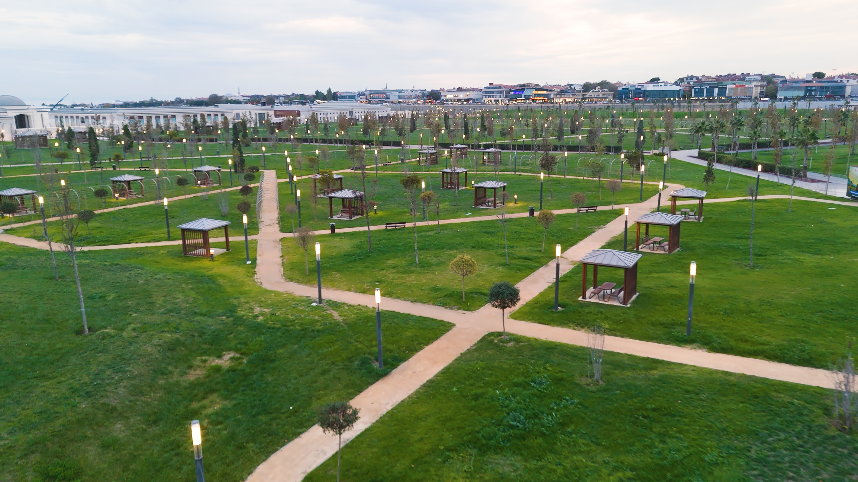 ATATÜRK HAVALİMANI MİLLET BAHÇESİ YARIN CUMHURBAŞKANI ERDOĞAN’IN KATILIMIYLA AÇILIYOR