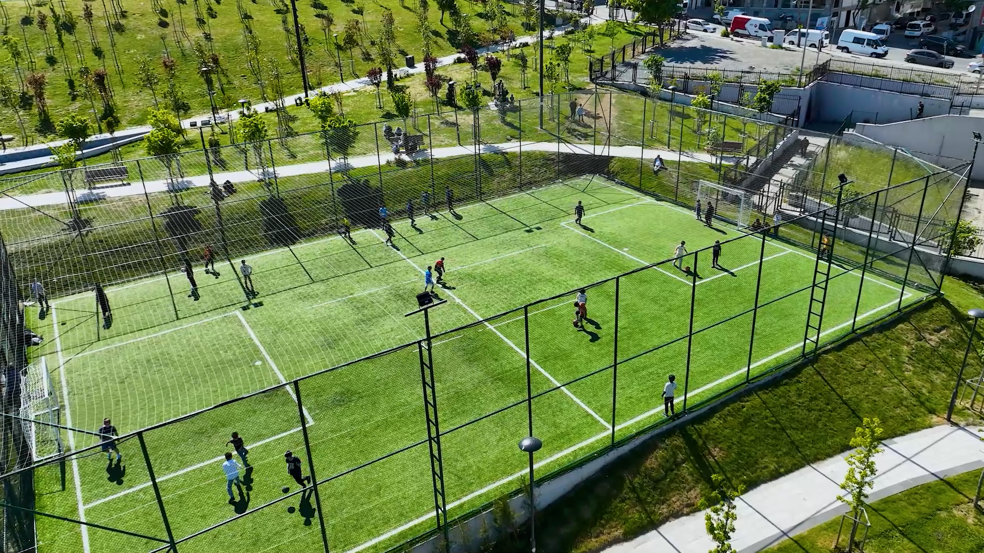 BAĞCILAR MİLLET BAHÇESİ 3 İLÇE İÇİN HUZUR MERKEZİ OLDU