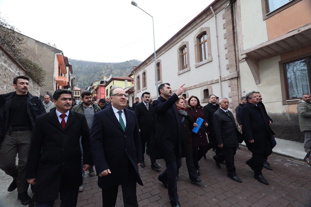 BAKAN KURUM: “28 İLDE 25 MİLYON METREKARE ALANDA MİLLET BAHÇESİ ÇALIŞMALARI SÜRÜYOR”