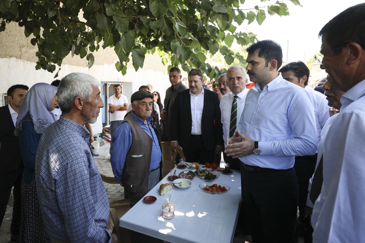 BAKAN KURUM DENİZLİ’DE İNCELEMELERDE BULUNDU KURUM: “HASARLI KONUTLARI 5-6 AY İÇERİSİNDE YENİDEN YAPIP TESLİM EDECEĞİZ”