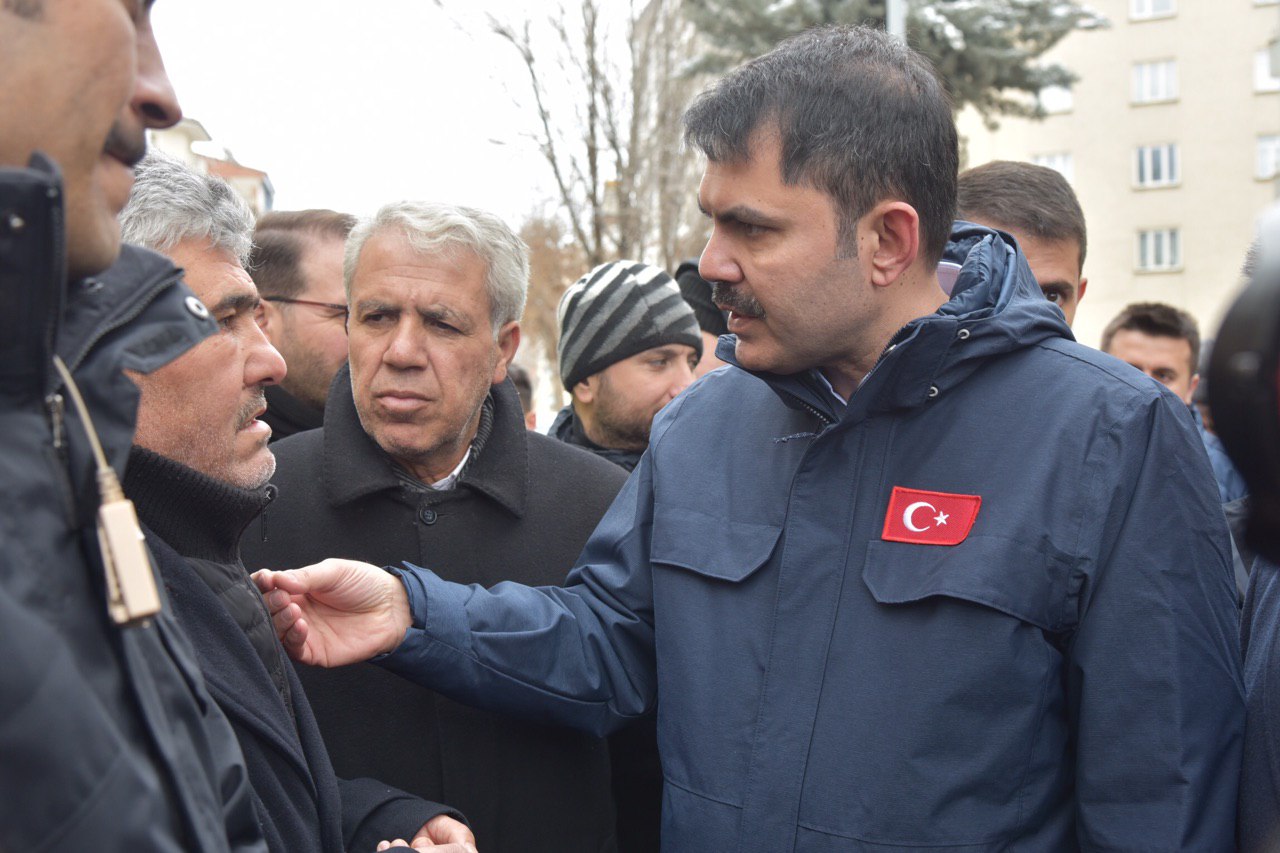 BAKAN KURUM DEPREM BÖLGESİNDE İNCELEMELERDE BULUNDU