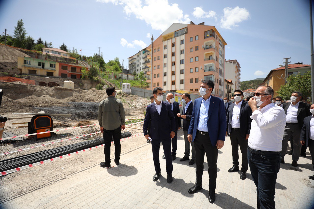 BAKAN KURUM KIZILCAHAMAM'DA İNCELEMELERDE BULUNDU