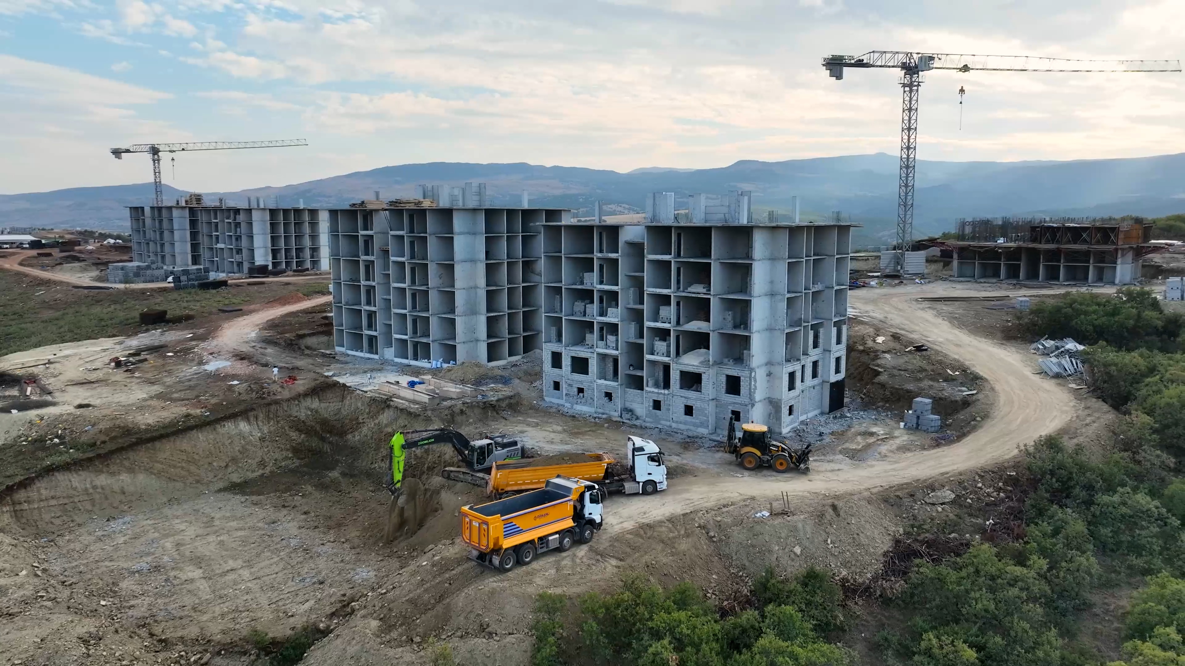 BAKAN KURUM: AFETLERE DİRENÇLİ ŞEHİRLER İÇİN RİSKLİ BÖLGELERDE GÜVENLİ YERLEŞİM ALANLARINI BELİRLİYORUZ